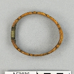 561252