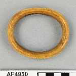 561371