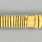 561467