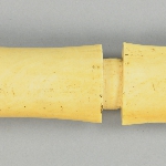 561700
