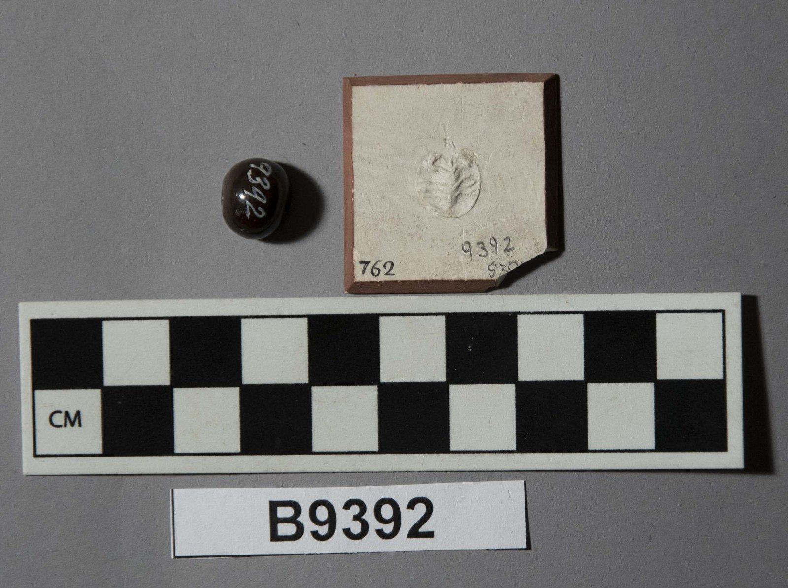 562950