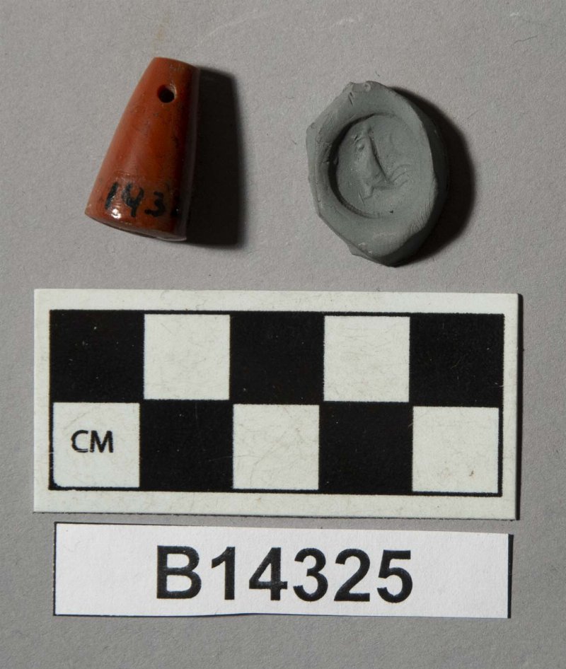 564347