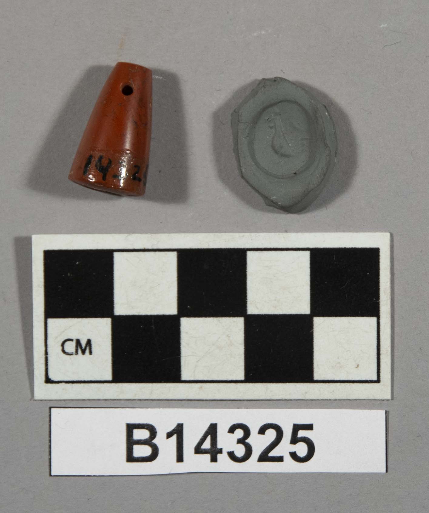 564348