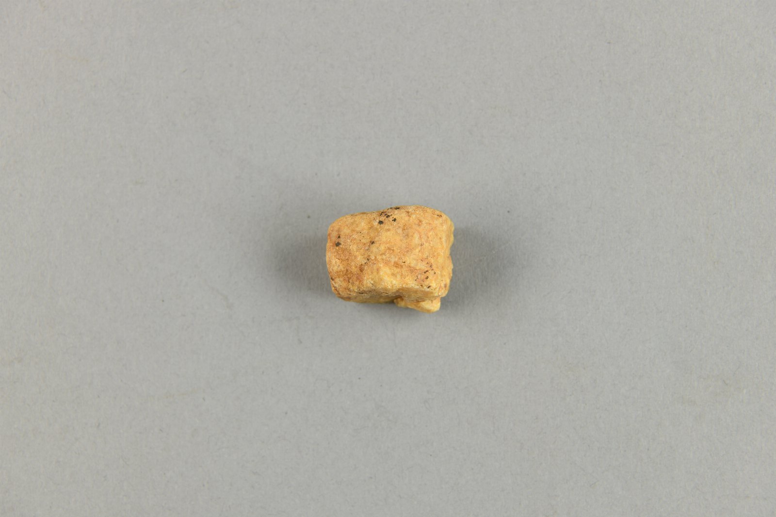 568206
