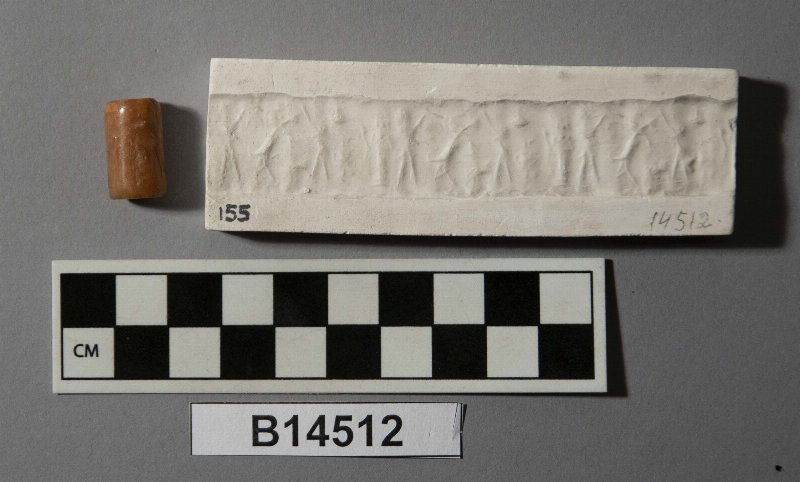 569022