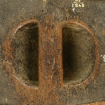 569367