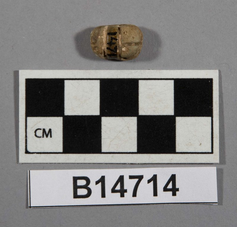 569565