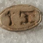 569579