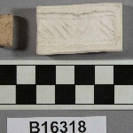 569712