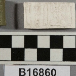 569884