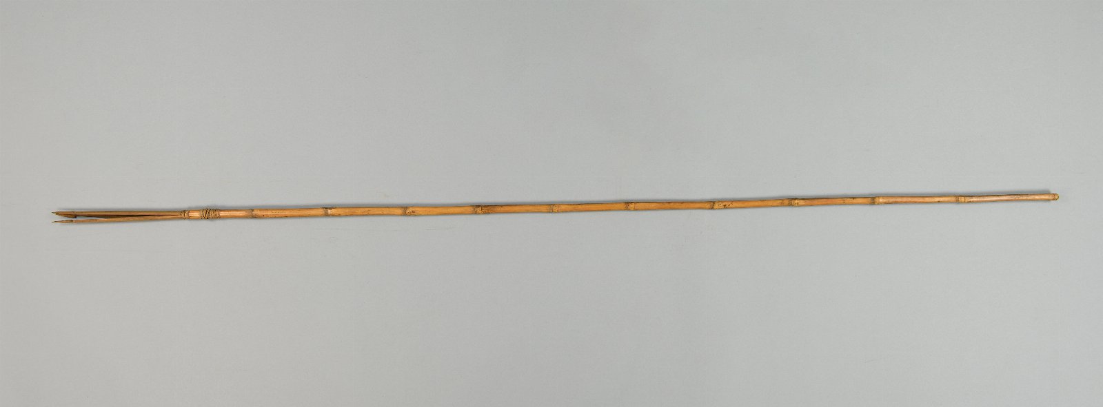 570355