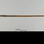 570395