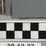 570498