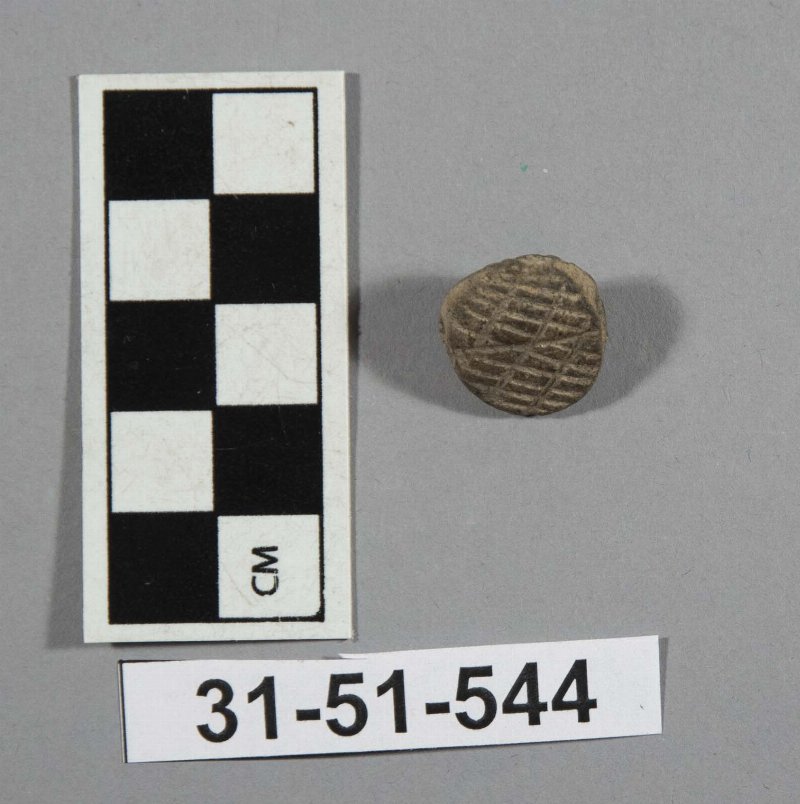 571632