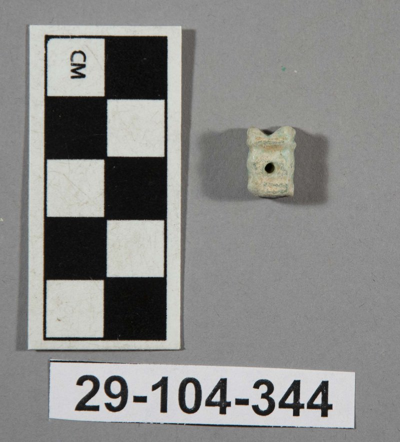 572466