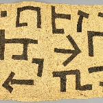 574390