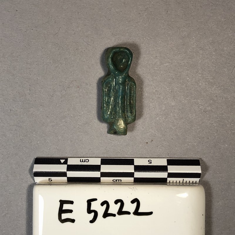 575732