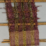 576025