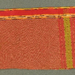576981
