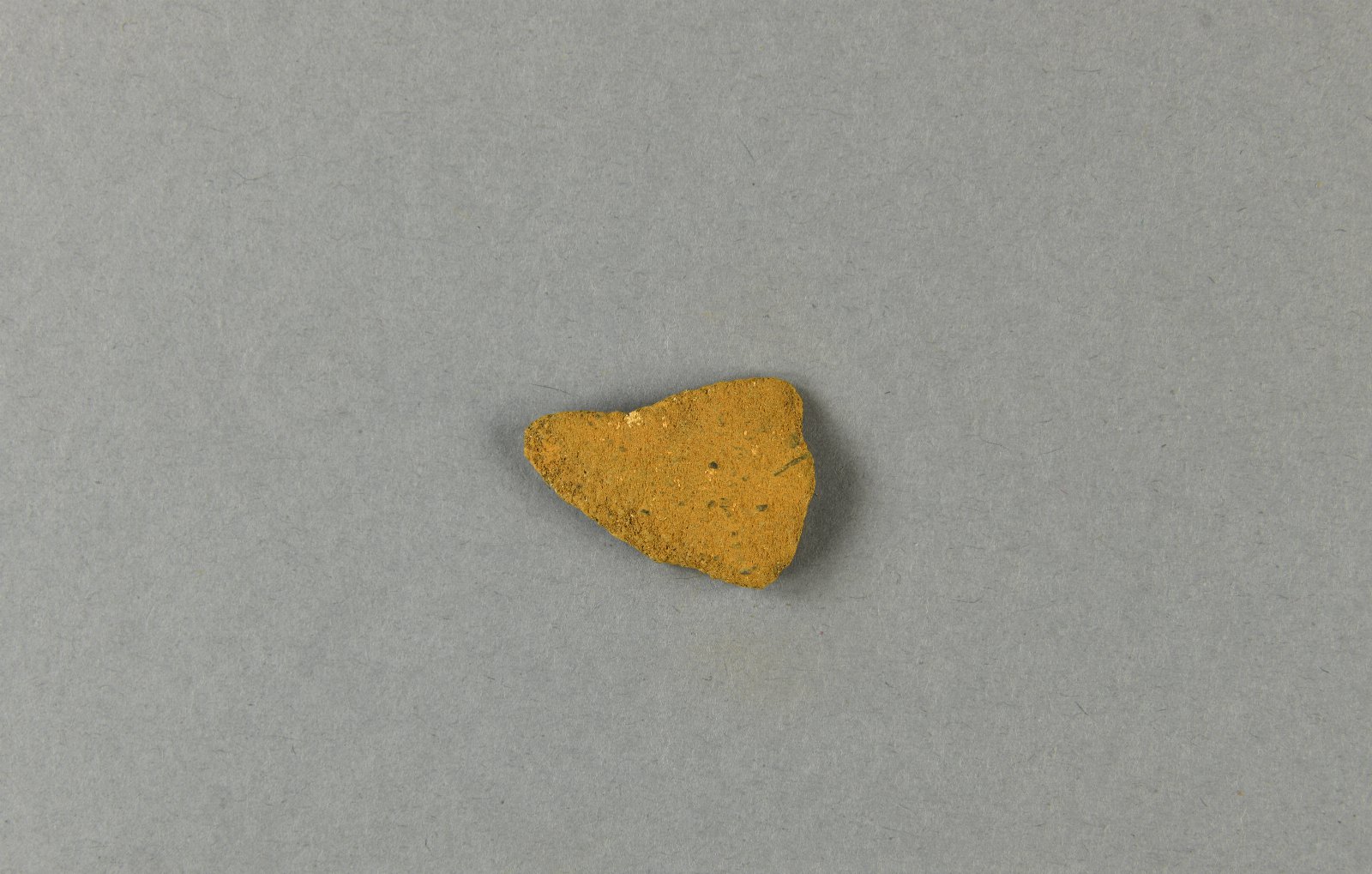 577913