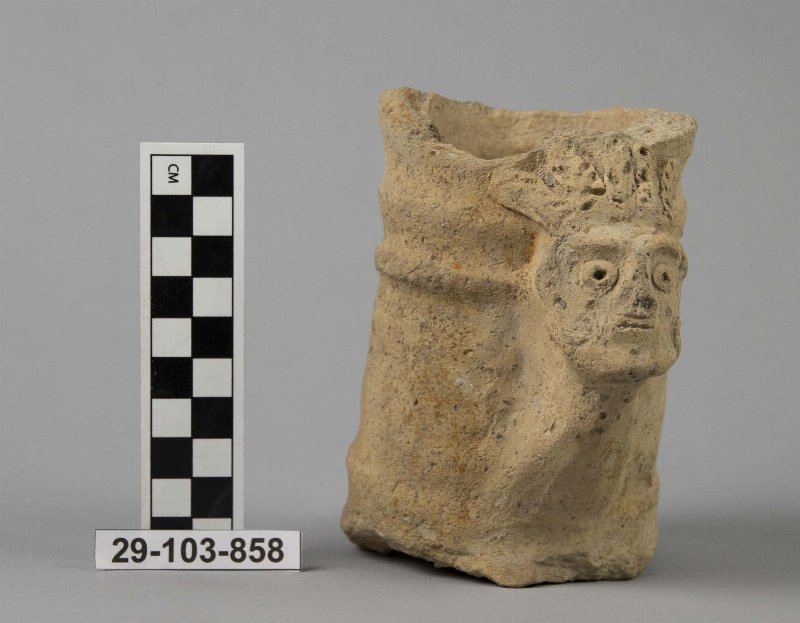 579258