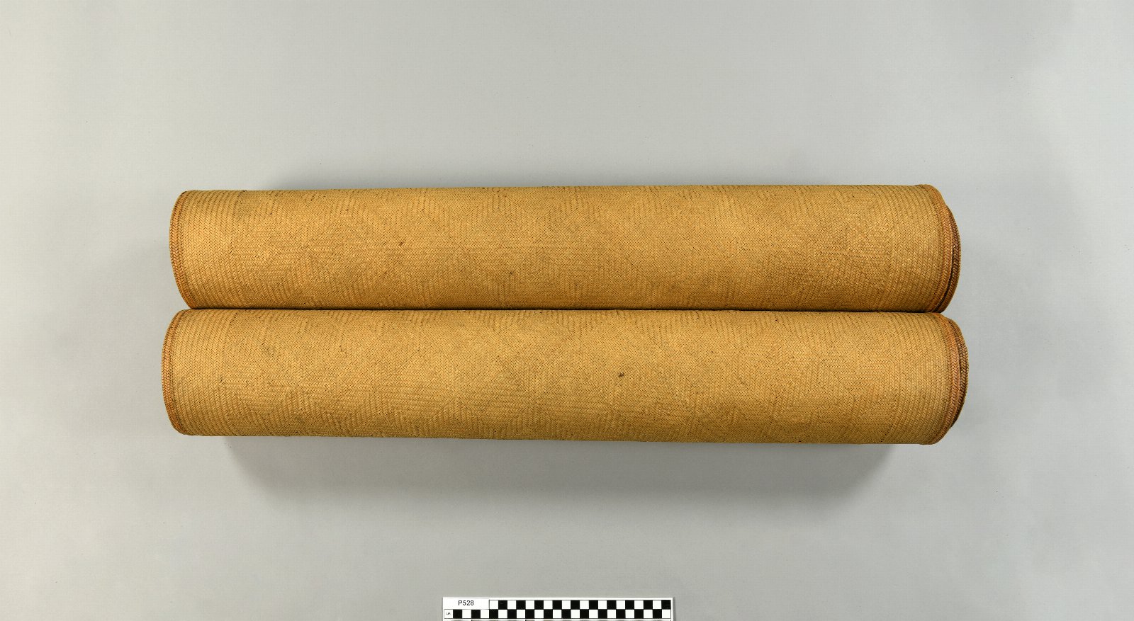 582016