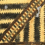 585253