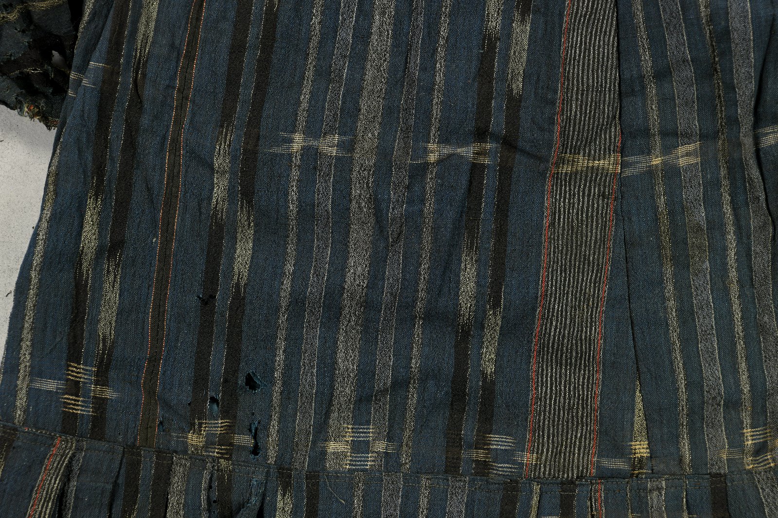 591853