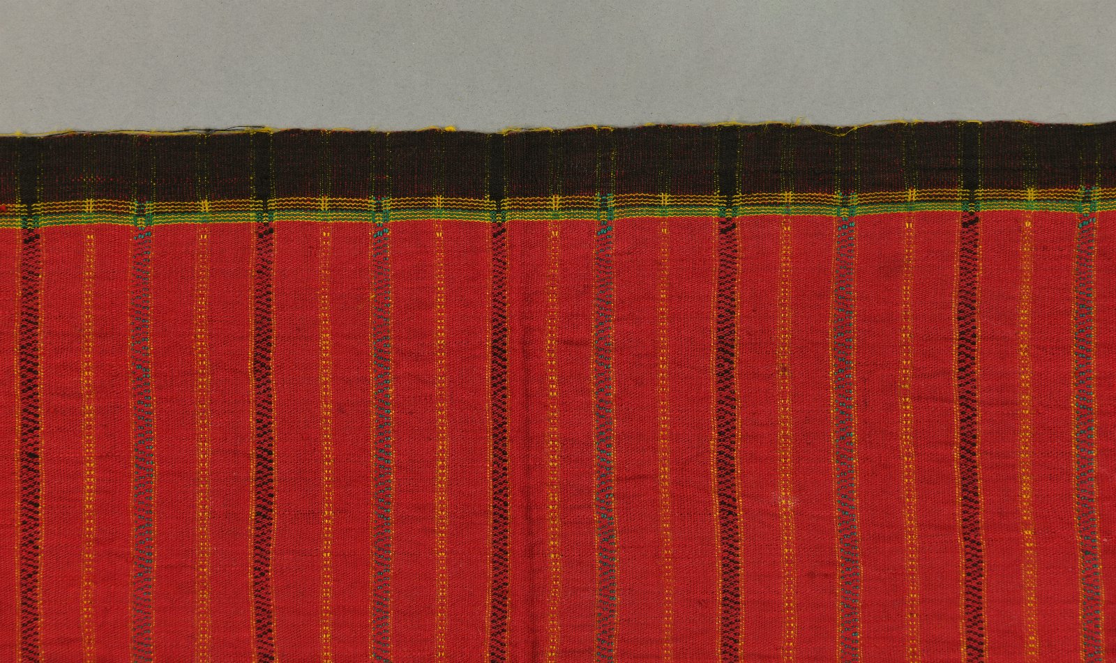 591888