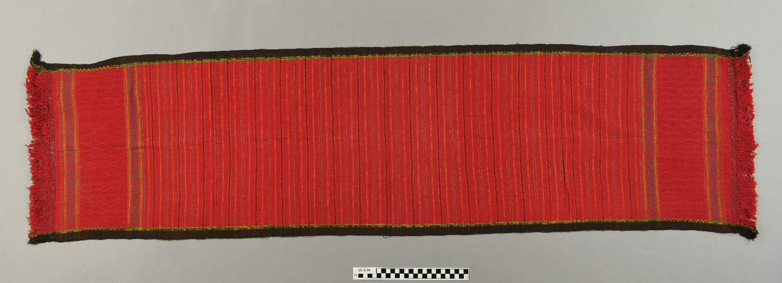 591891