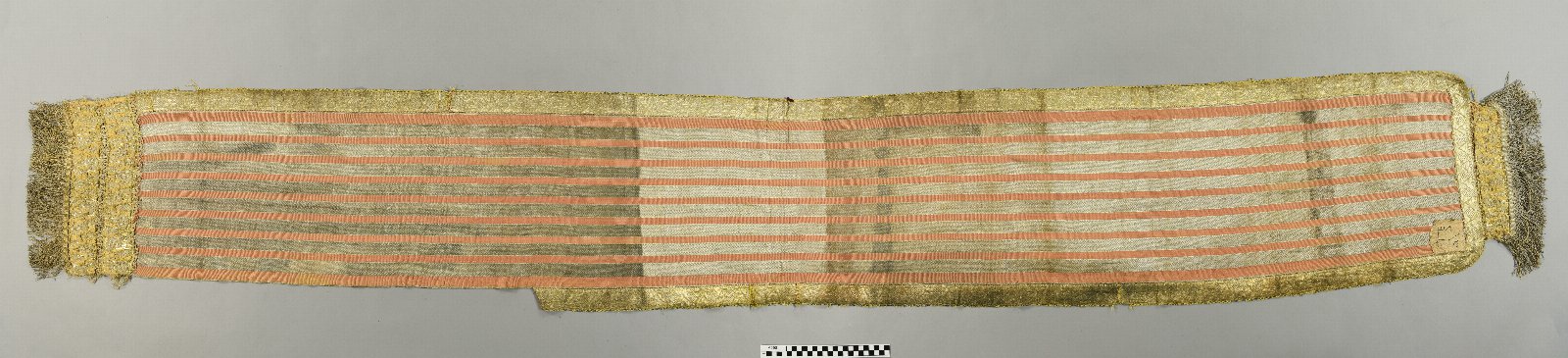 591902