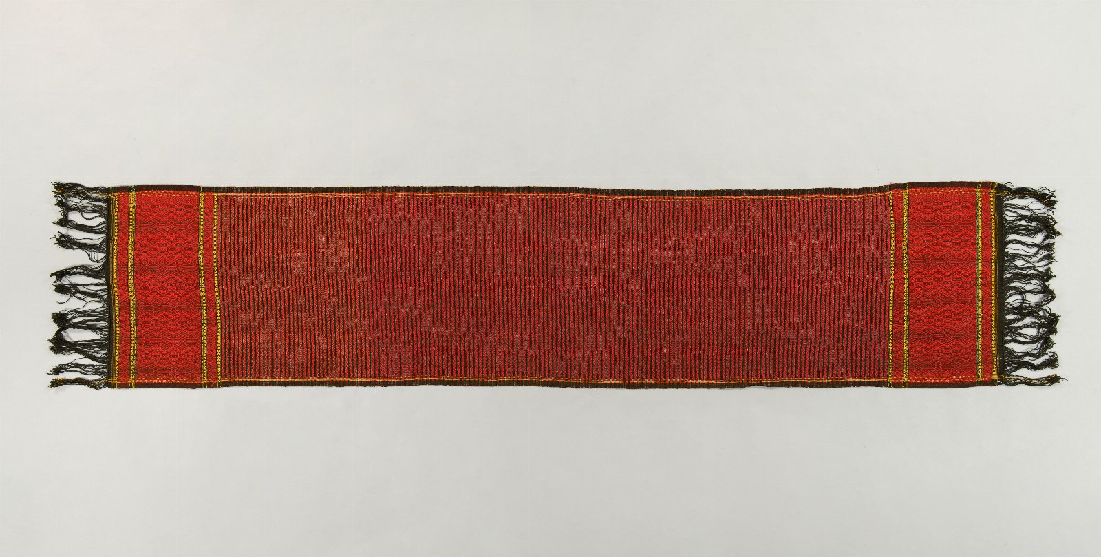 592470