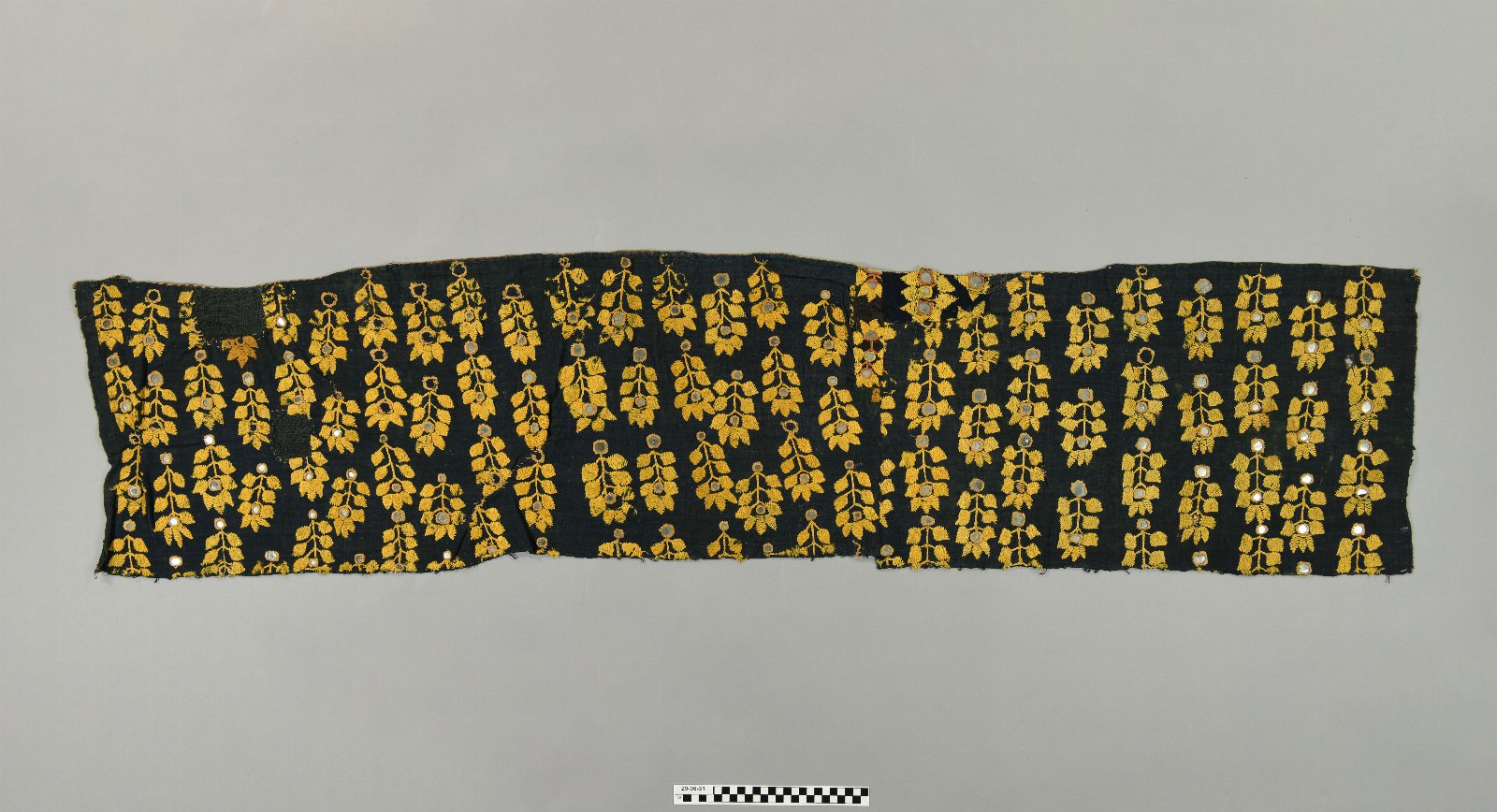 595910
