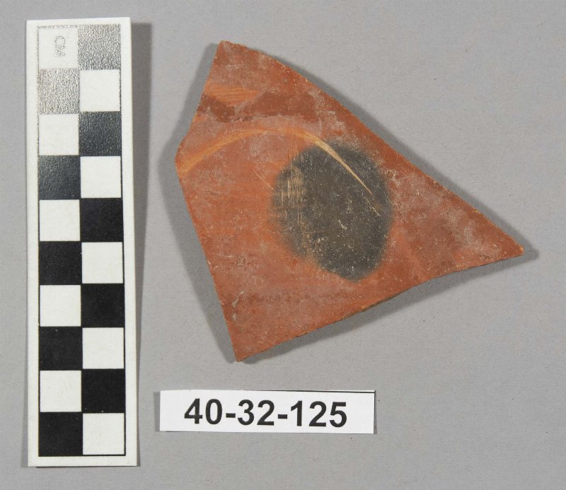 596295