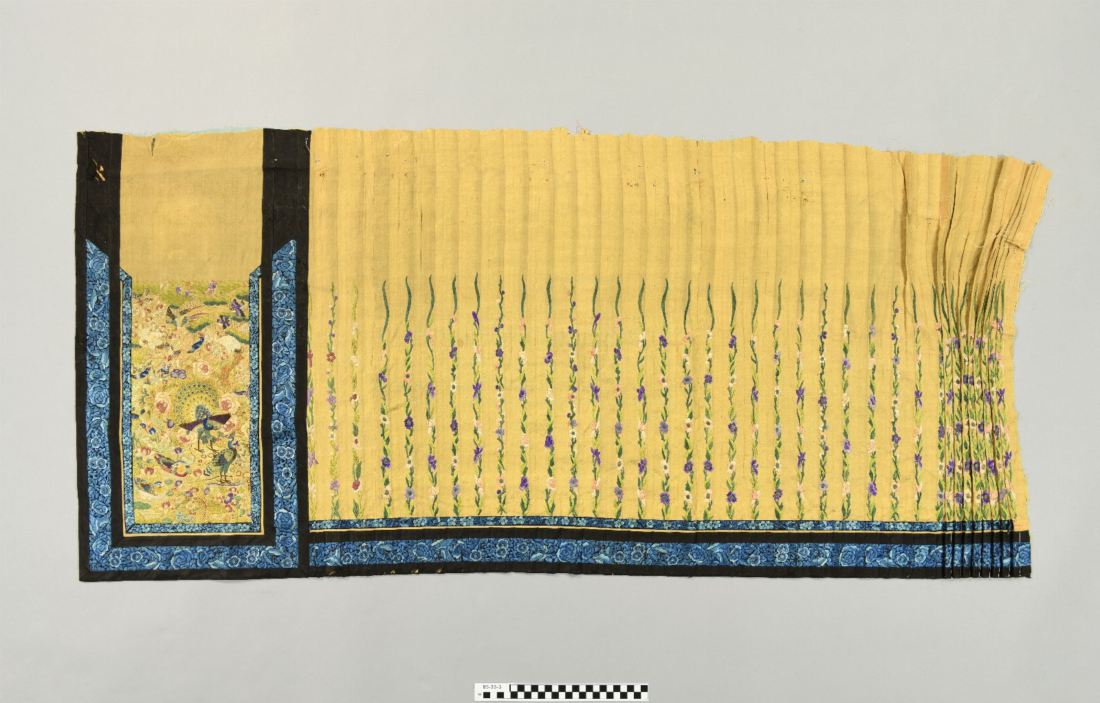 598500