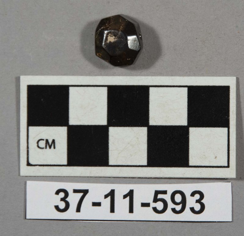 602261