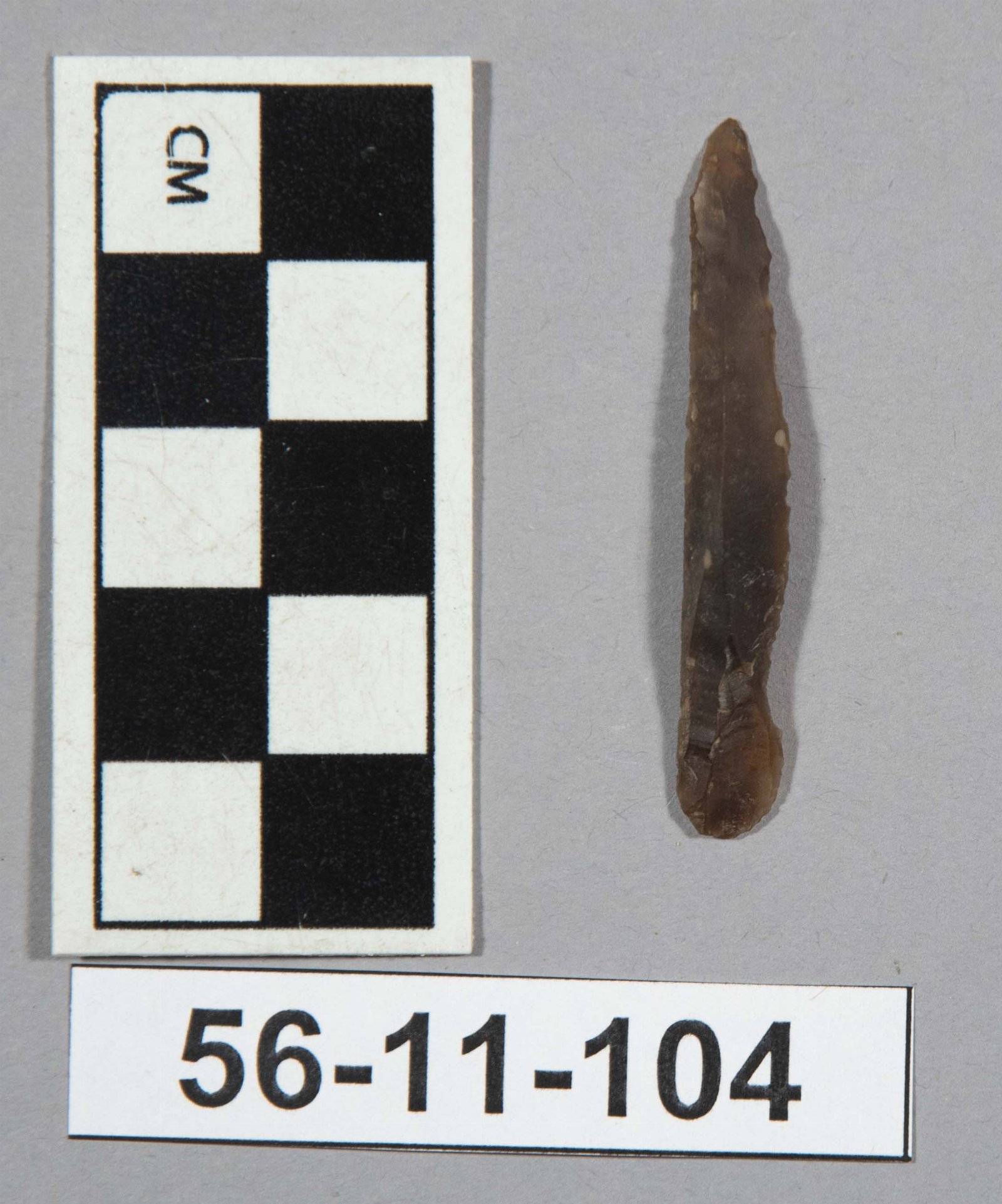 608496