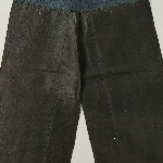 608900