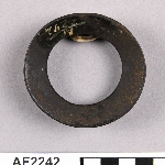 618850