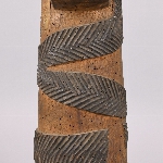 622573