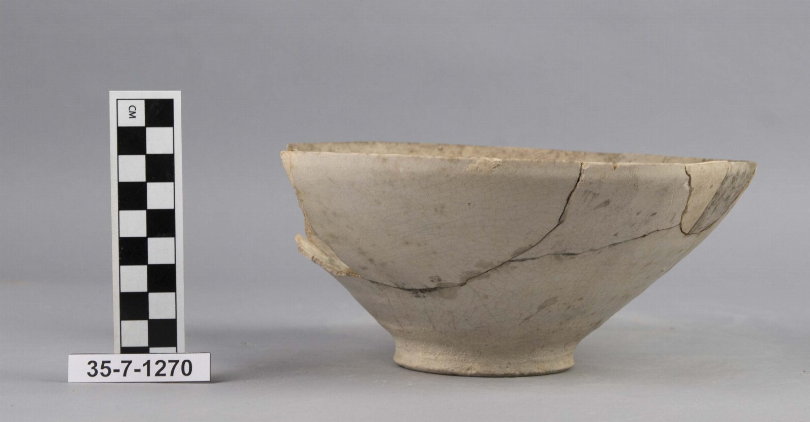 631949