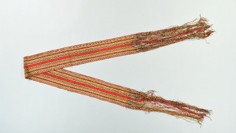 634017