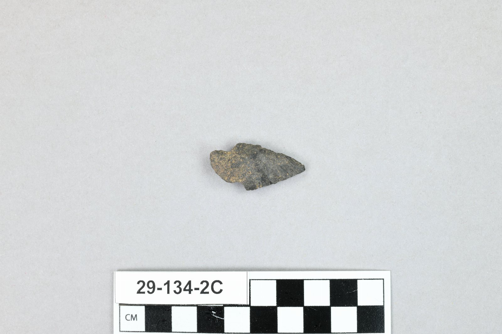 634980