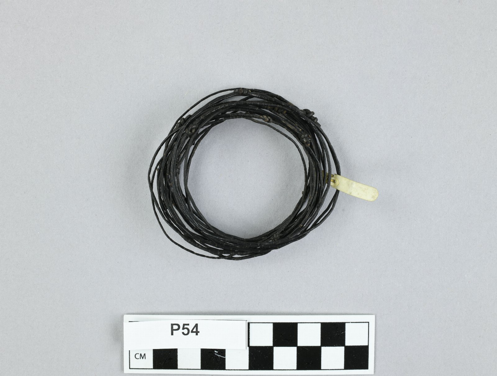 636378