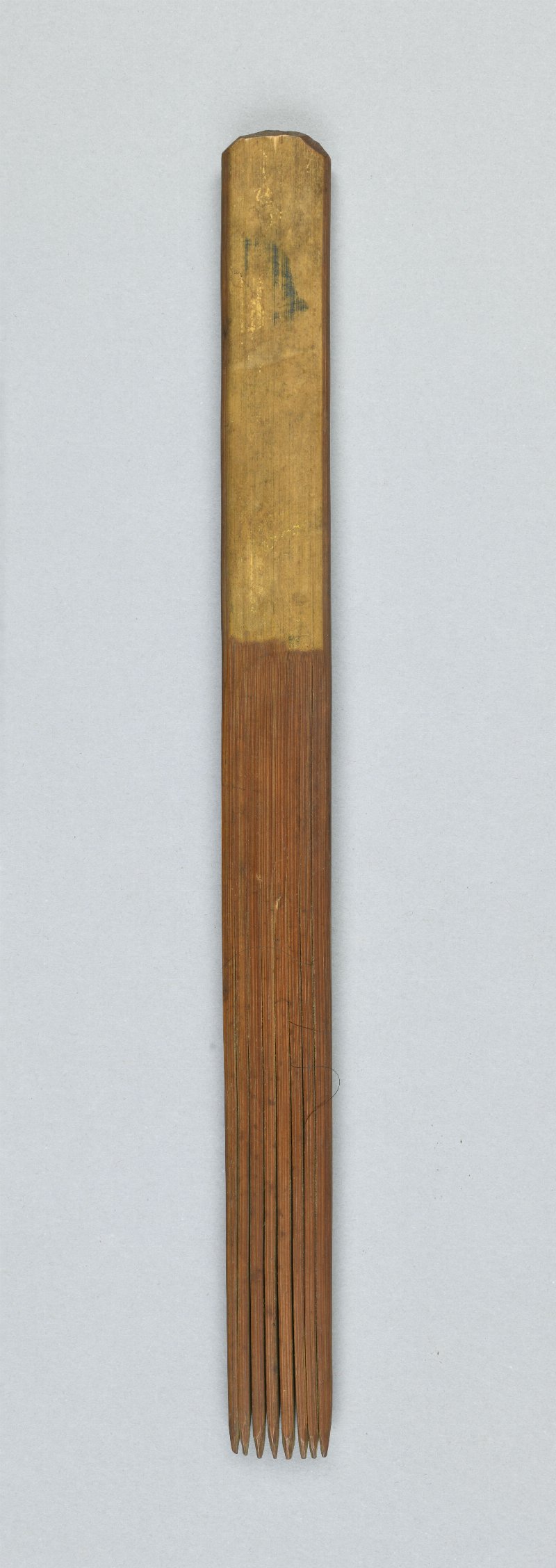 636480
