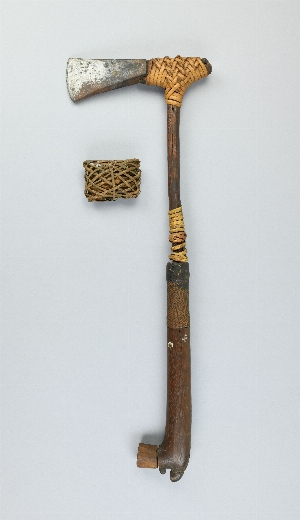 P429