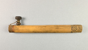 P953