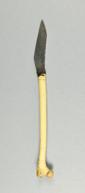 P1222