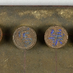 643386