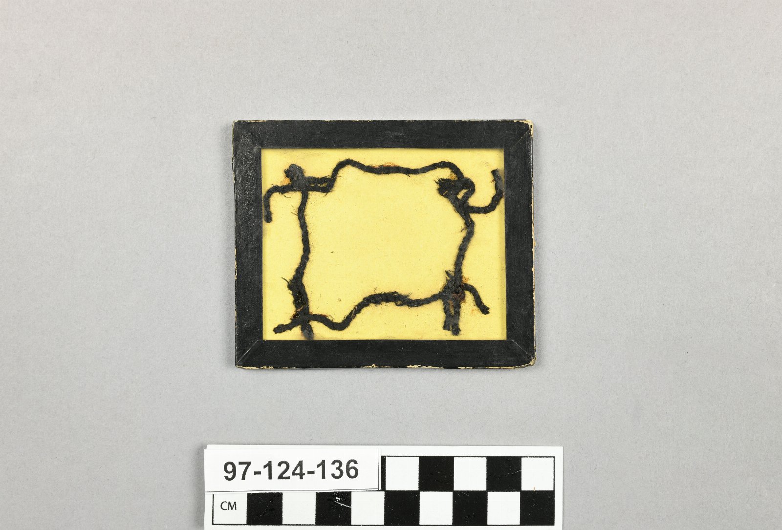 643575